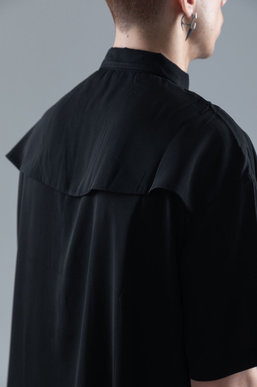 HALF SLEEVES ZIP CREPE