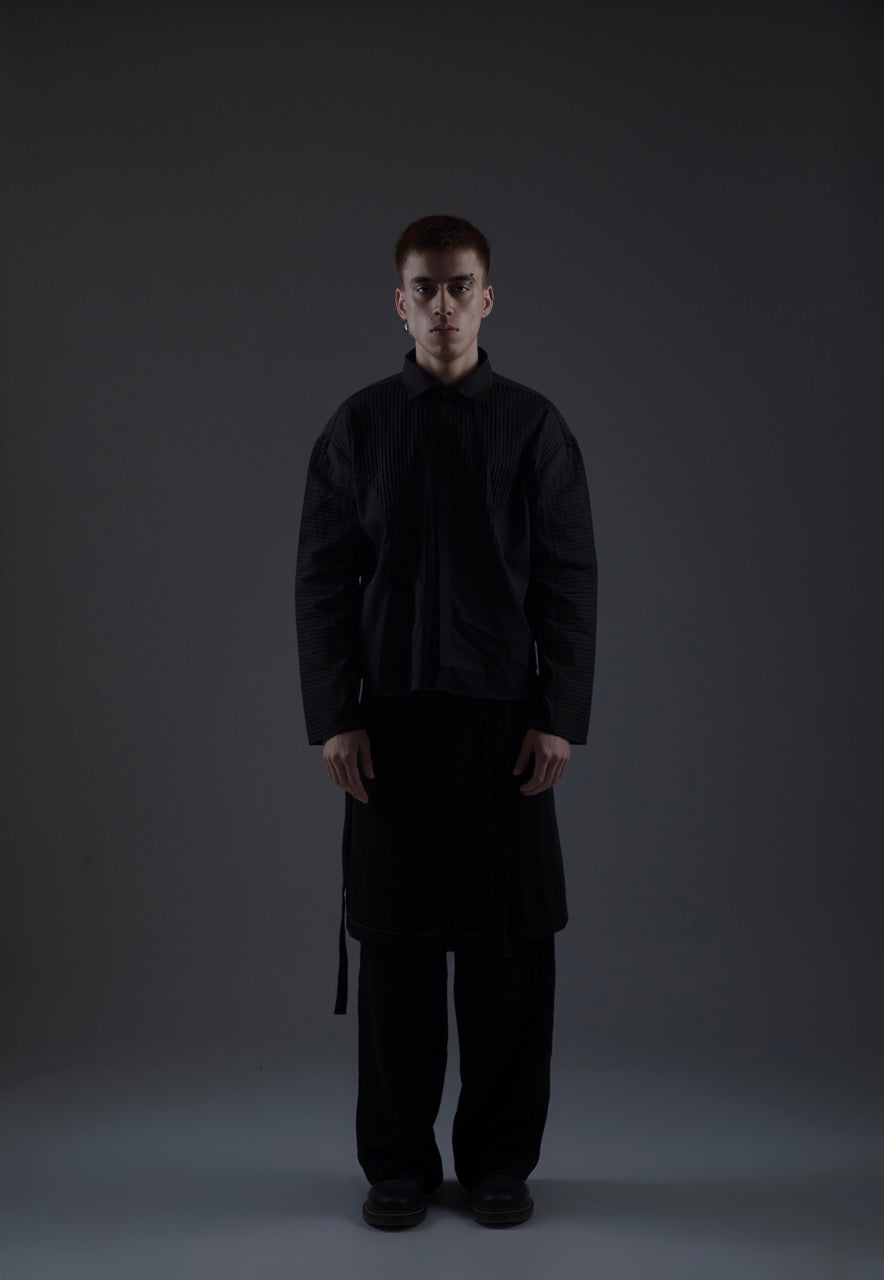 BLACK PLEATED SHIRT