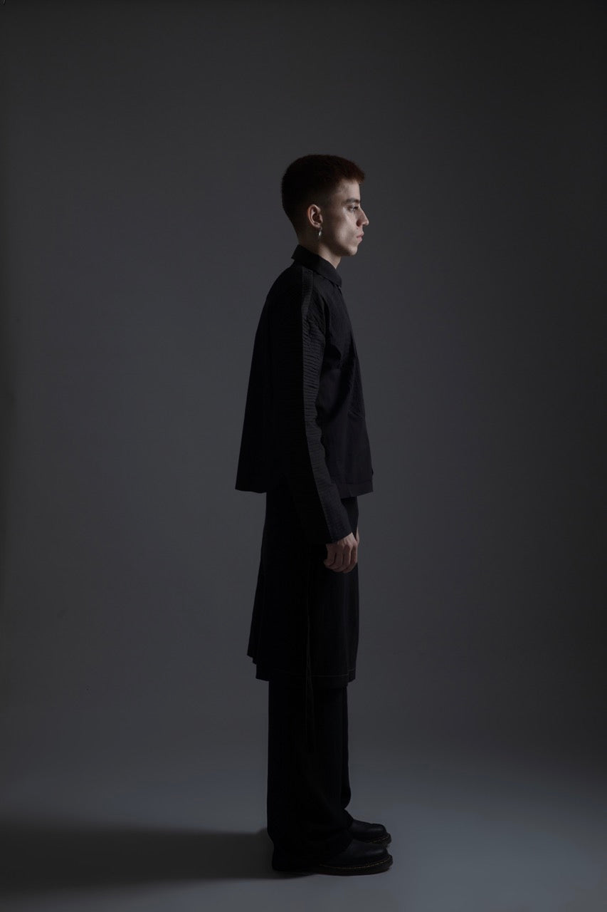 BLACK PLEATED SHIRT