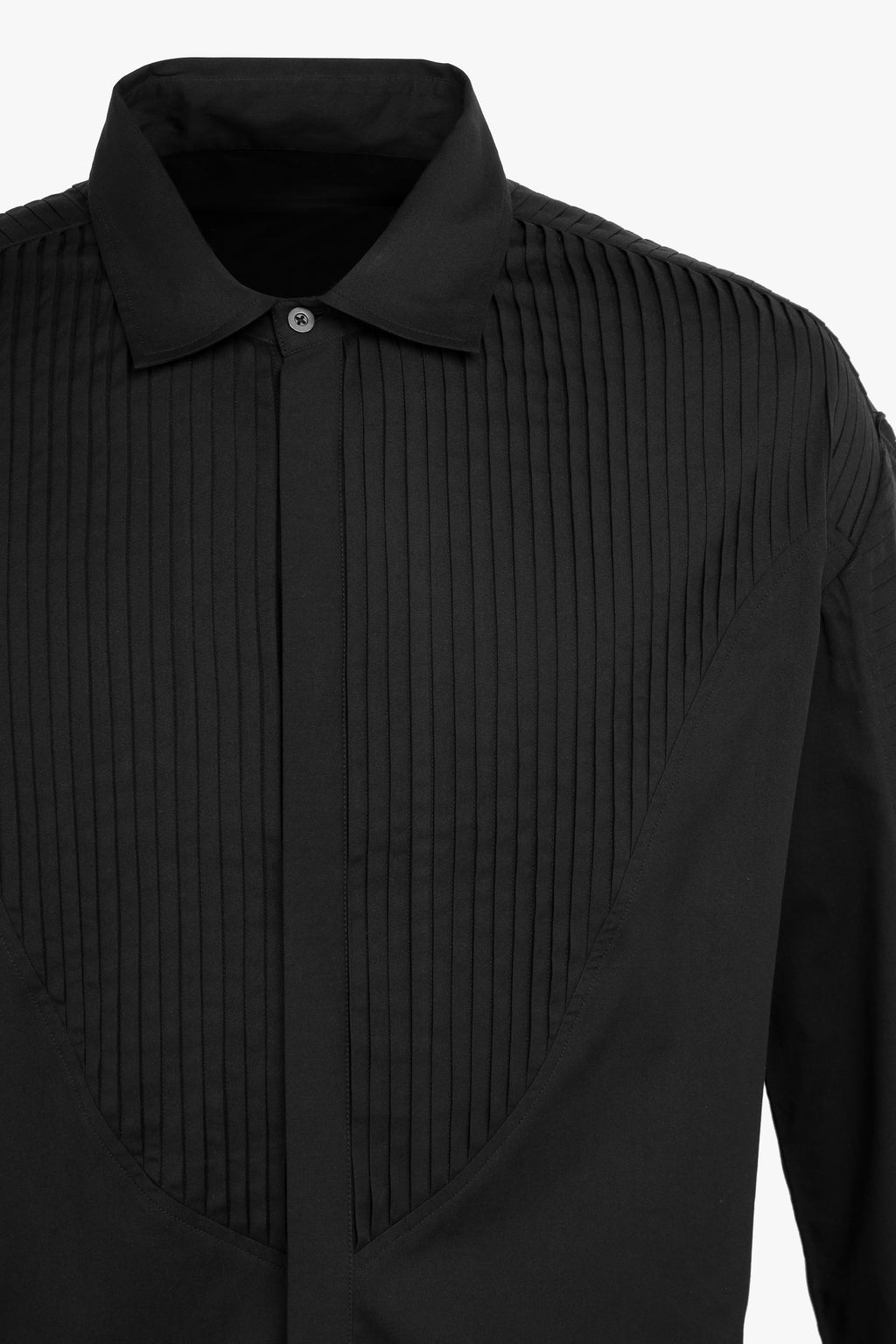 BLACK PLEATED SHIRT