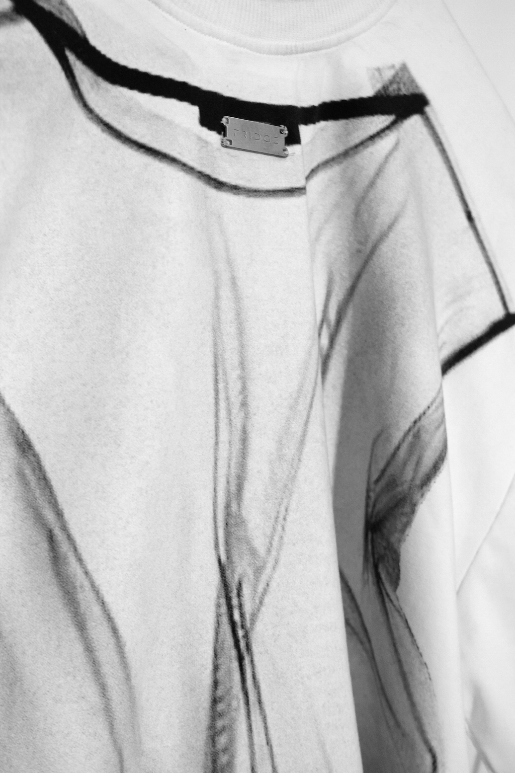 MESH TEE